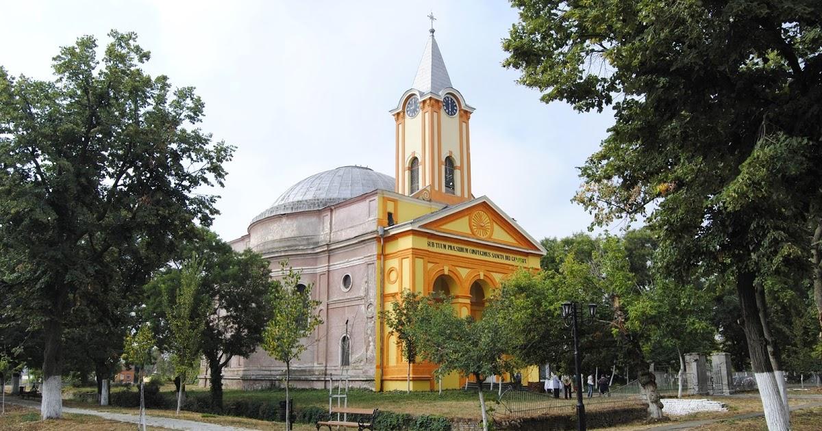 Spectaculos! O replică a Panteonului, ridicată acum peste 150 de ani în Timiș – Biserica Haulik cu rotondă și oculus în cupolă 15 SuperSonic Radio - Parohii şi comunităţi greco-catolice româneşti