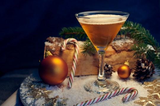 10 cocktailuri de Crăciun, pe care le puteți face acasă 3 Bardinet Christmas stocking landscape b550