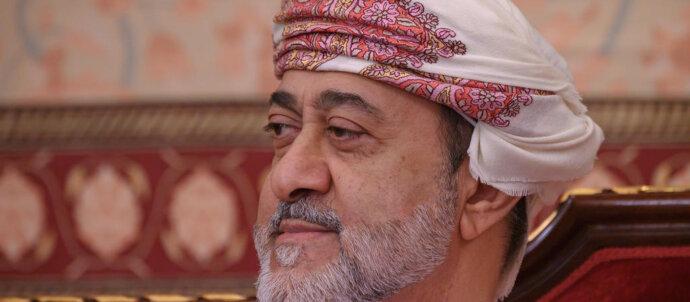SuperSonic Radio - Lege privind succesiunea la tron, în Oman