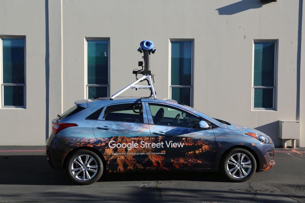 SuperSonic Radio - Mașinile Google Street View, în România de astăzi