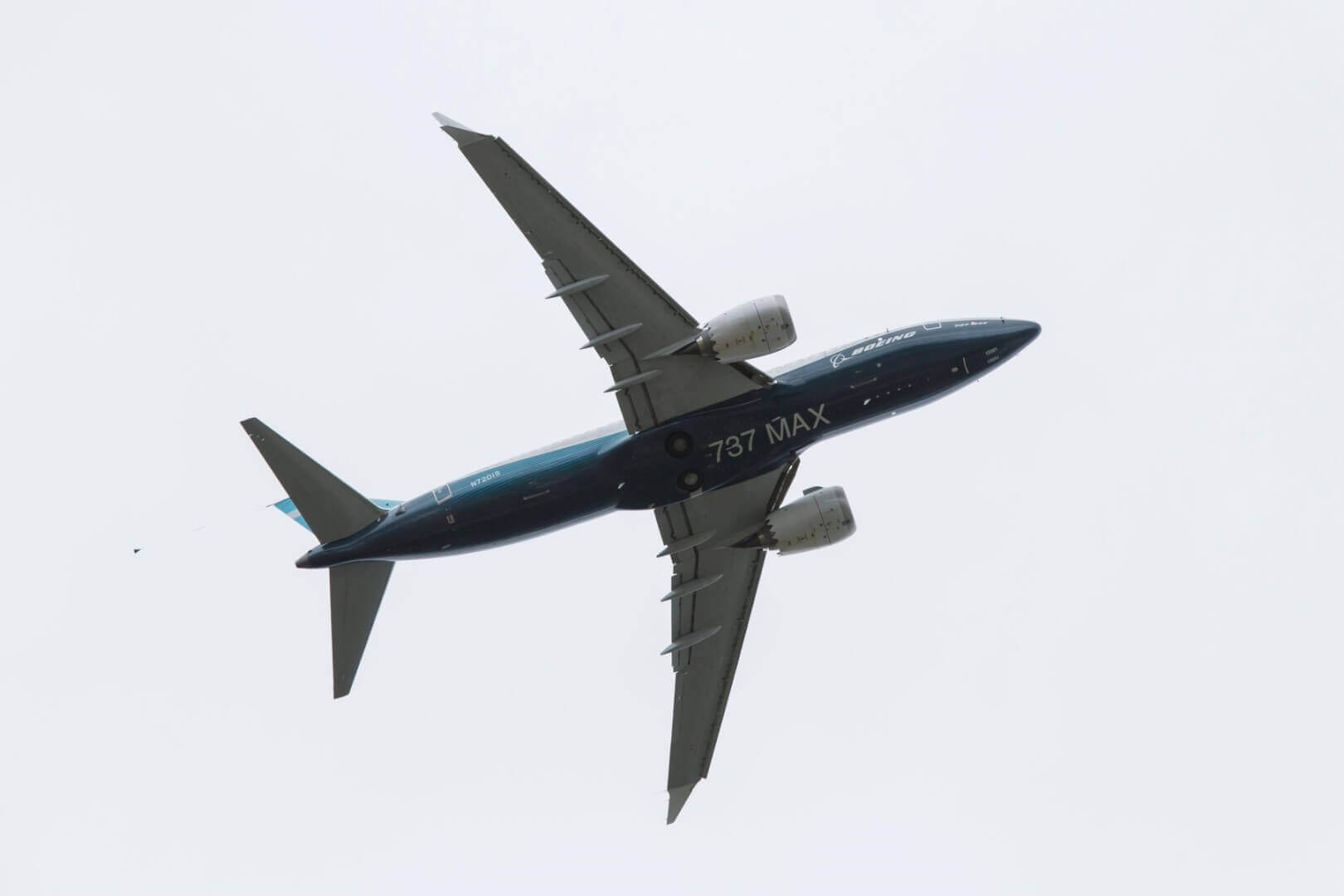 SuperSonic Radio - Blue Air ridică de la sol primul Boeing 737-8 MAX