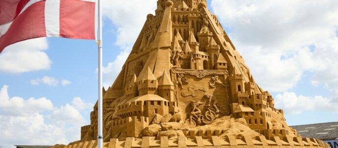 SuperSonic Radio - Danemarca: S-a construit cel mai înalt castel de nisip din lume