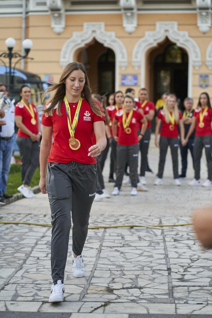 Zi istorică pentru handbalul buzoian 44 BBU08583