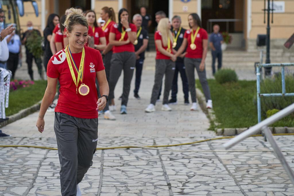 Zi istorică pentru handbalul buzoian 39 BBU08602