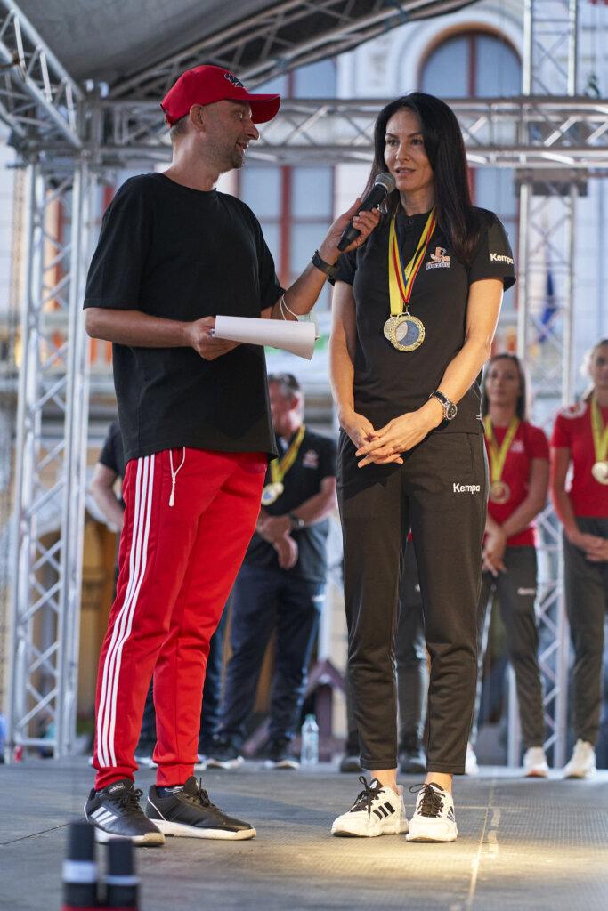 Zi istorică pentru handbalul buzoian 22 BBU08672