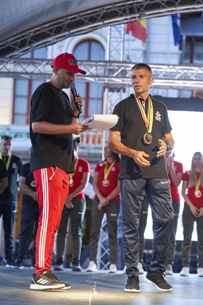 Zi istorică pentru handbalul buzoian 21 BBU08673