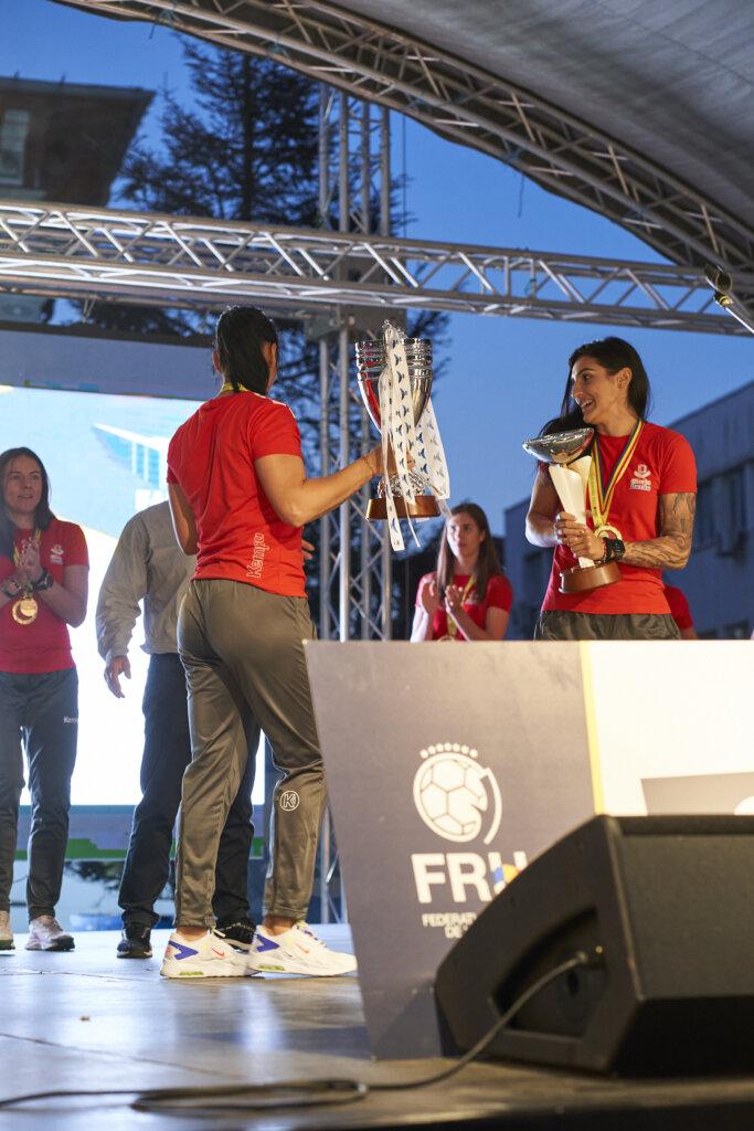 Zi istorică pentru handbalul buzoian 10 BBU08732