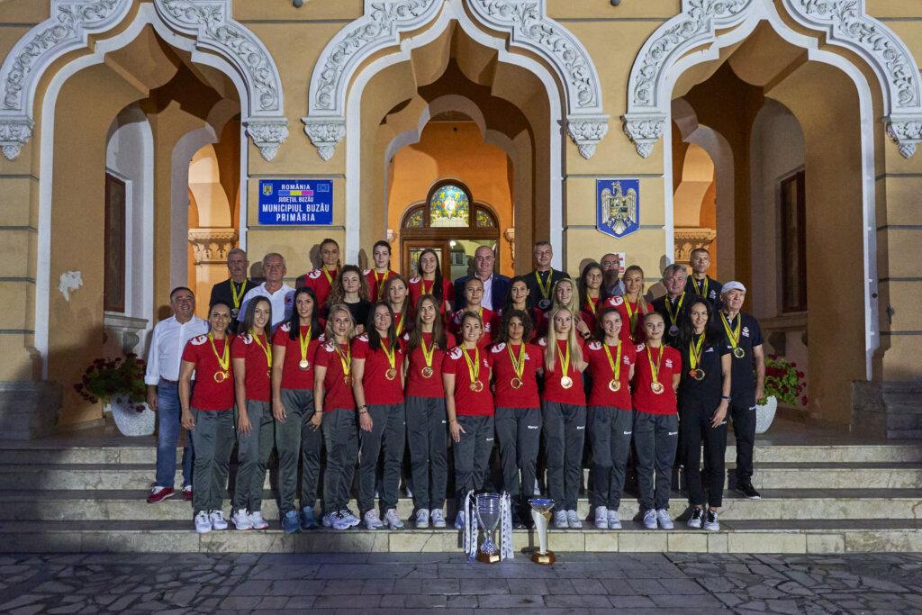 Zi istorică pentru handbalul buzoian 3 LUL03891