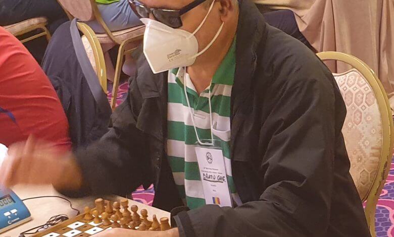 România: Rezultat de excepție la Olimpiada de șah pentru persoane cu deficiențe de vedere 1 bratu sah ala din stanga tricou dungi verzi 780x470 1