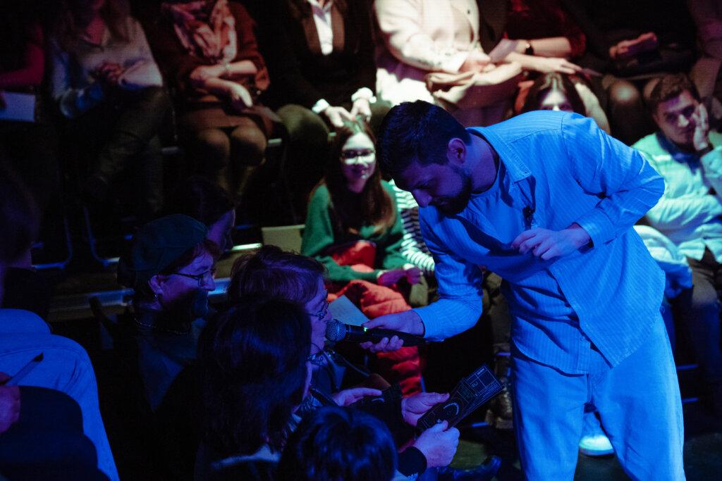 Teatru la Conac -„Fiecare lucru e minunat” de Duncan Macmillan 3 a