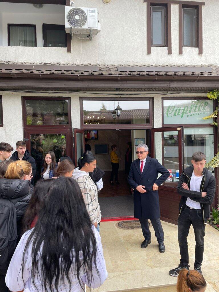 Bursa locurilor de muncă în domeniul HoReCa vine la Buzău 17 Caprice H 1.1