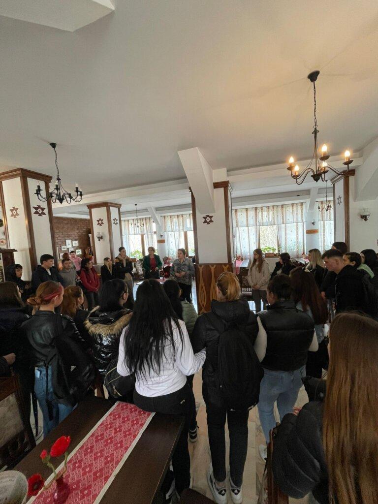 Bursa locurilor de muncă în domeniul HoReCa vine la Buzău 2 Casa cu Tei H 1.2